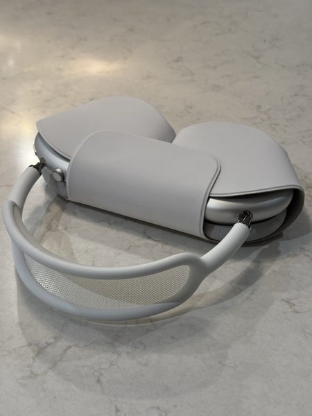 AirPods Max Carousel 4