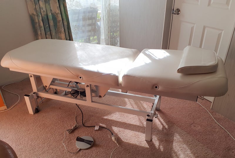 massage table Carousel 1