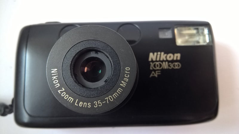 Nikon Zoom 300AF Carousel 1