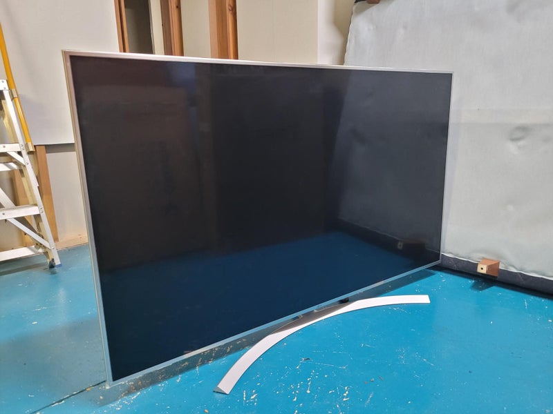 LG UHD 4K Smart TV 65" Carousel 1
