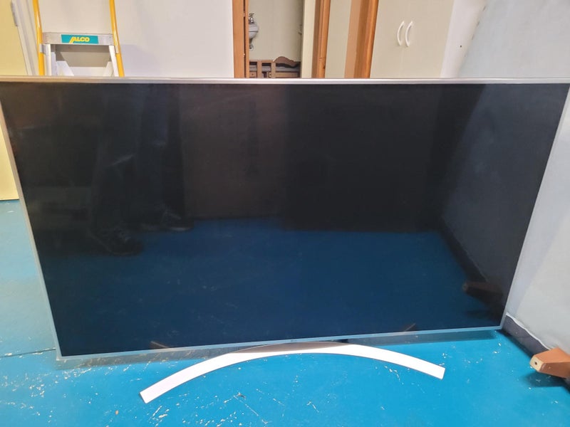 LG UHD 4K Smart TV 65" Carousel 2