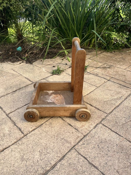 Wooden baby walker Carousel 2