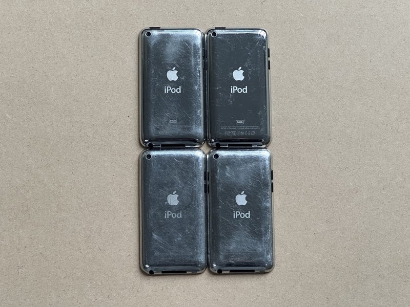 4x Black iPod touch 4th Gen - 64GB Carousel 2