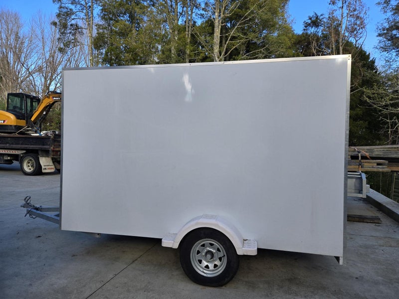 Concrete Saw and Enclosed Trailer Carousel 9