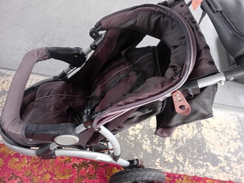 Buggy pram Carousel 1