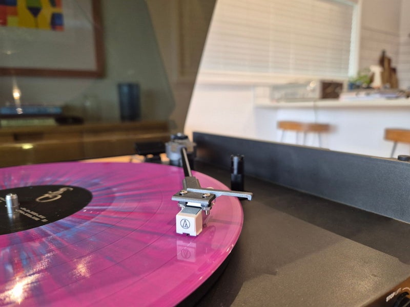 Classic NAD 5120 belt-drive turntable Carousel 2