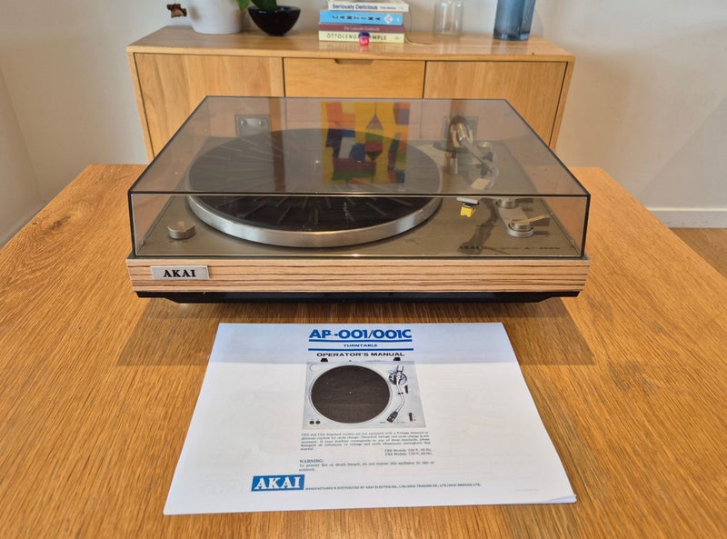 Japanese-made beauty! The Akai AP-100C turntable Carousel 5