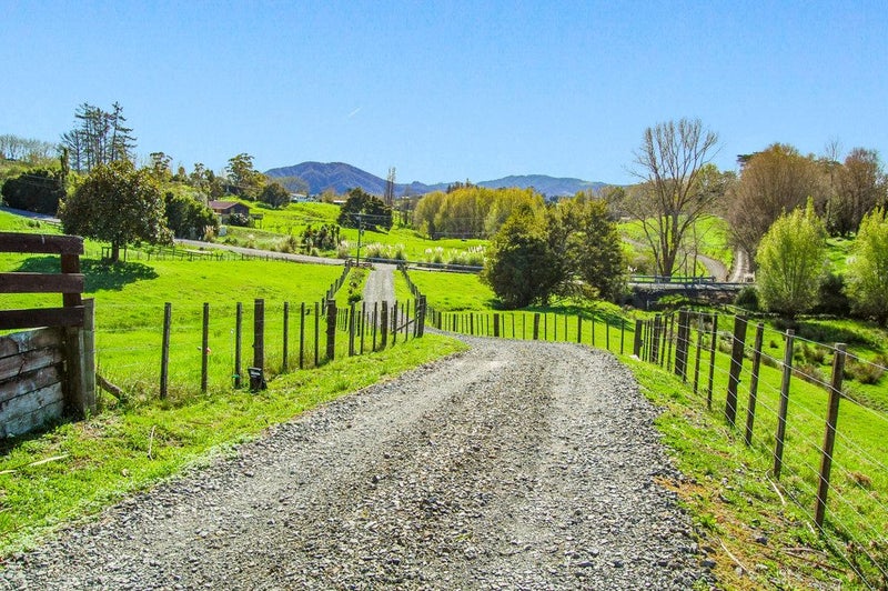 Lifestyle Living Close to Kaiwaka64591723857155113