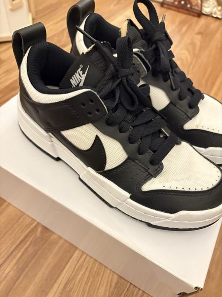 Nike Dunk Low Panda Distrupt Carousel 2