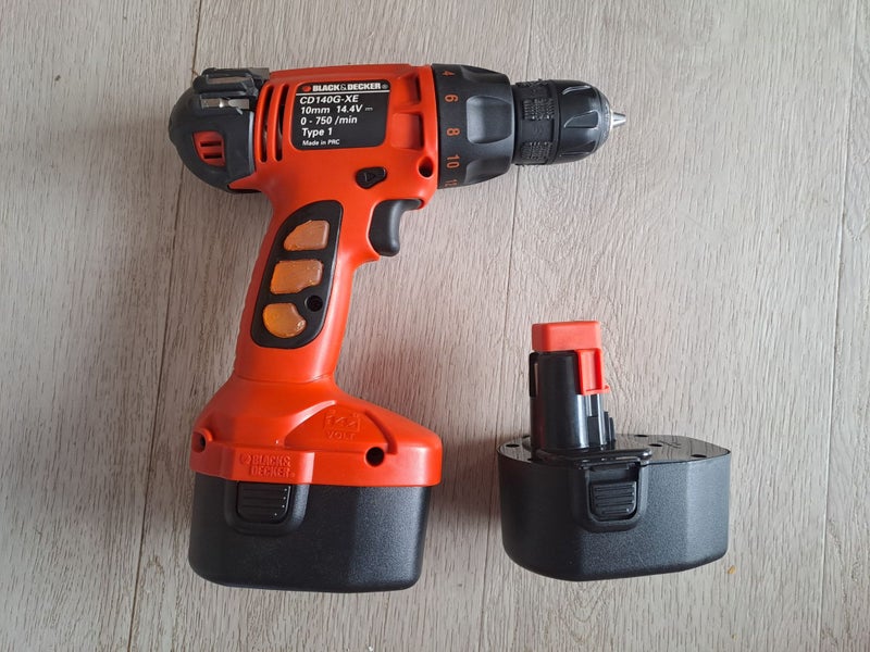 Black and Decker 14.4 volt Cordless drill Carousel 2