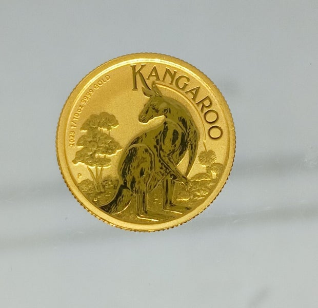 24ct yg Queen Elizabeth II 1952-2022 Coin - 1/10 Ounce - $15 Australia - 176425 Carousel 2