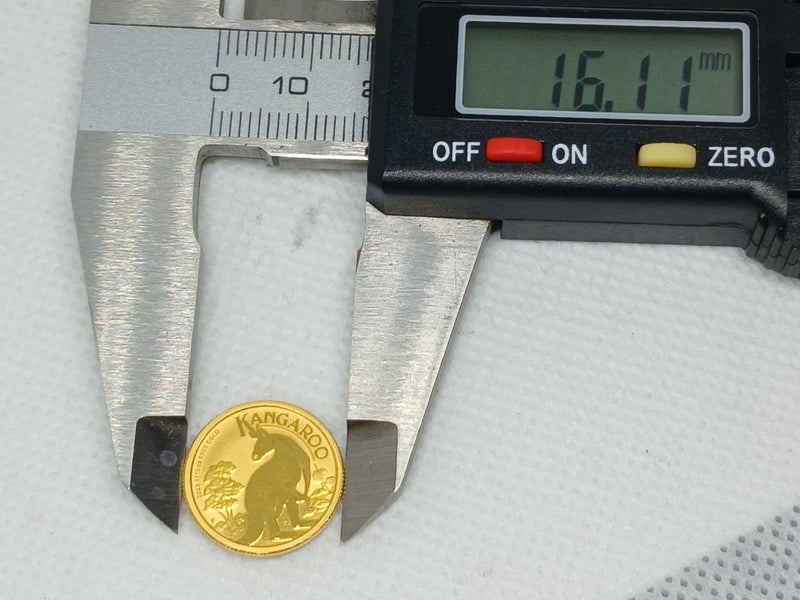 24ct yg Queen Elizabeth II 1952-2022 Coin - 1/10 Ounce - $15 Australia - 176425 Carousel 5