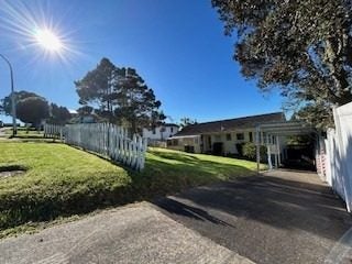 Image 1 of 18