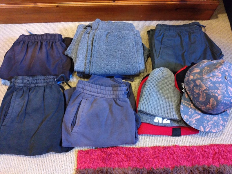 *$1* XL/L Mens Clothes Carousel 1