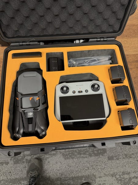 DJI Mavic 3 Pro - Fly More Combo - 3 months old - AS NEW62863240619009118