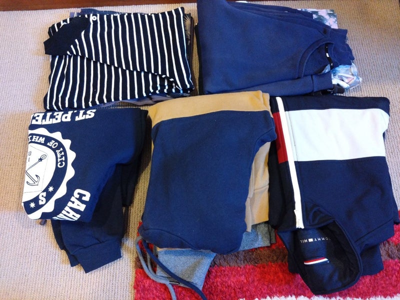 *$1* XL/L Mens Clothes Carousel 2