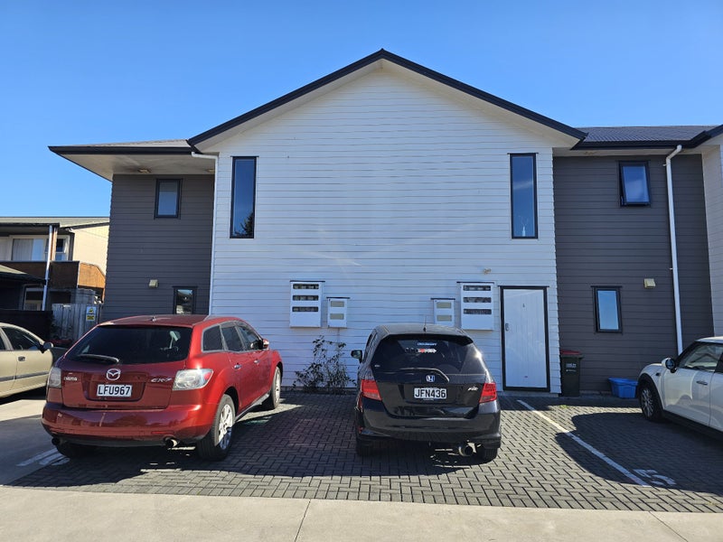 Image 1 of 8