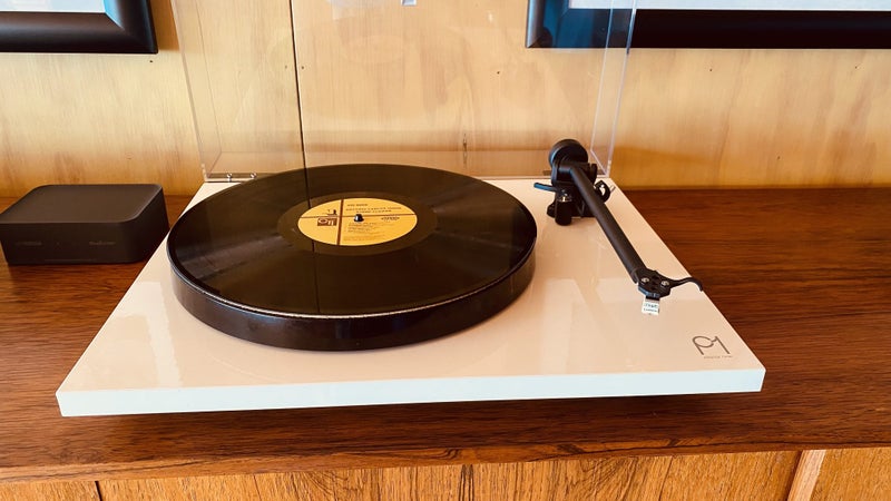 Rega Planar 1 turntable Carousel 2