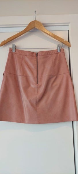 Leather look Dotti skirt - size 8. $1 reserve Carousel 2
