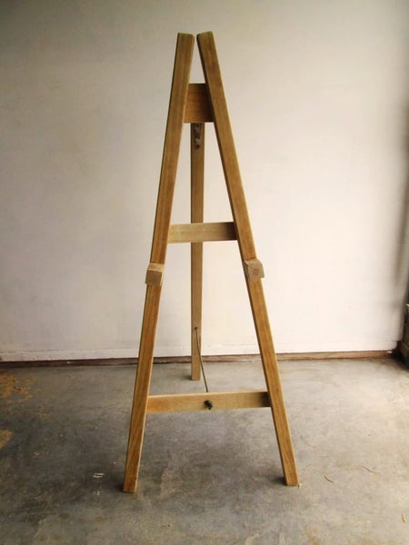 Outdoor Wooden Easel Carousel 2
