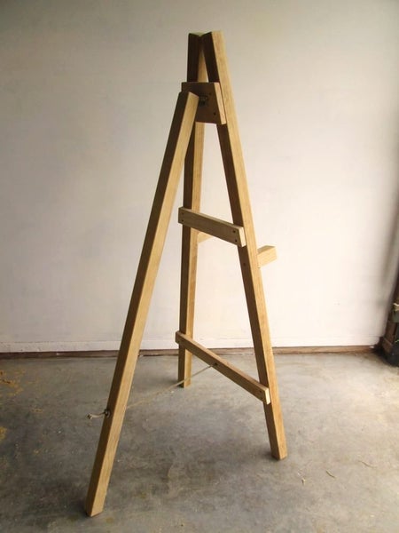Outdoor Wooden Easel Carousel 3
