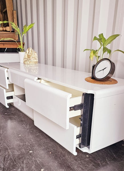 TV cabinet Carousel 2