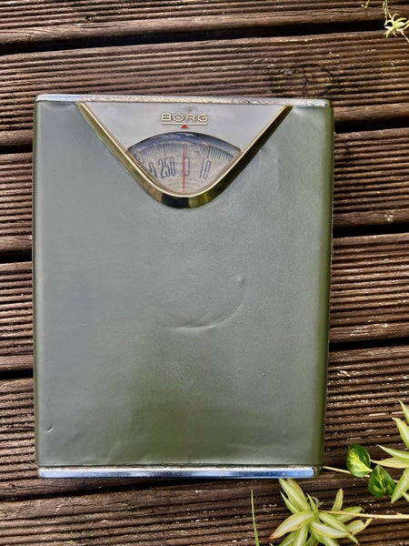VINTAGE 1950 BORG SCALE Carousel 4