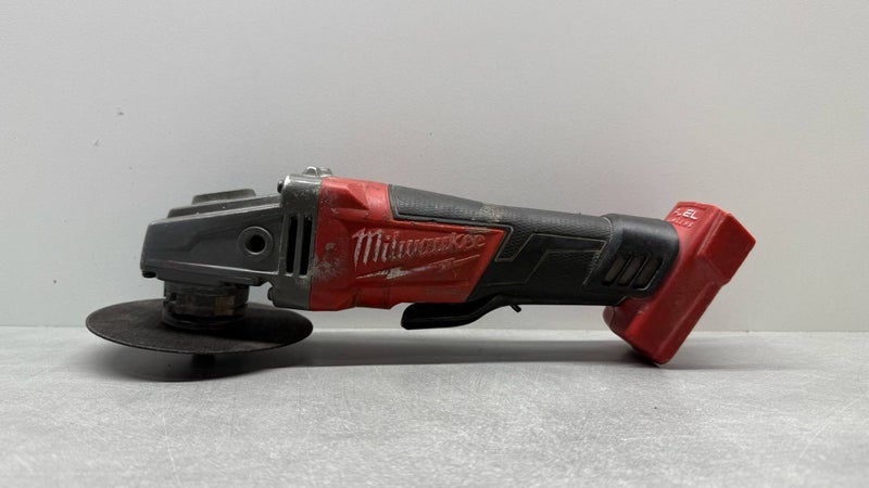 Milwaukee M18 CAG125XPD 18V Angle Grinder- Skin Only Carousel 2