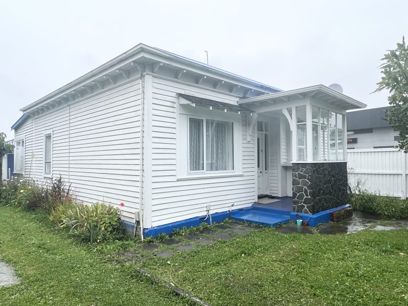 Image 1 of 8