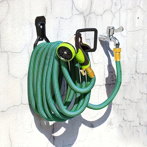 Garden Hose Holder Carousel 1