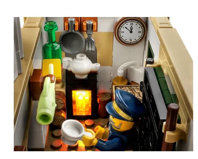 LEGO 21335 IDEAS MOTORISED LIGHTHOUSE Damaged box + Afterpay Carousel 13