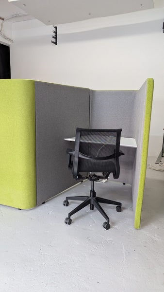 office desks - 4 pod system Carousel 2