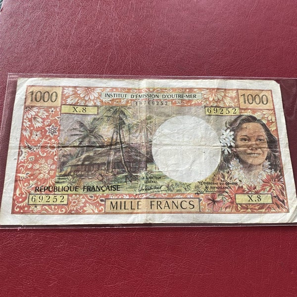 Banknote of Tahiti Carousel 1