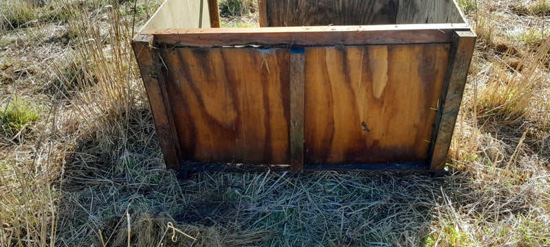 Rabbit cage needs a lid then add to run Carousel 1