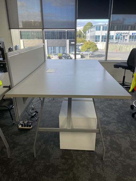 Office Standing Table Carousel 1