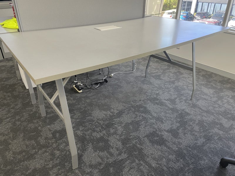 Office Standing Table Carousel 4