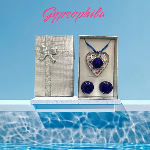 Real Preserved Gypsophila Jewellery Gift Pack Carousel 2