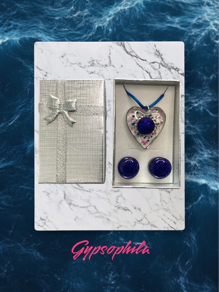 Real preserved Gypsophila heart jewellery gift pack628668532549131128