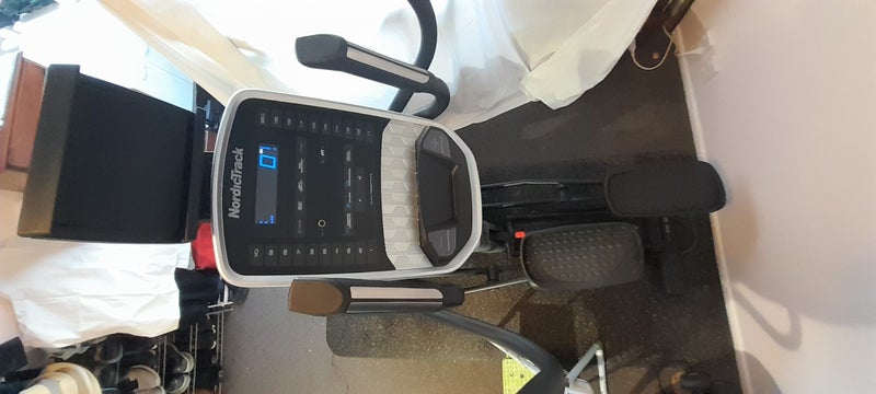Cross Trainer / Elliptical - Nordic Track C 5.562863239329665113