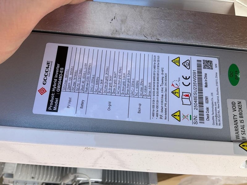 Goodwe GW5048D-ES Hybrid Inverter Carousel 4