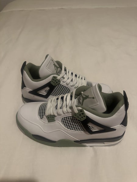 Jordan 4 Seafoam Carousel 2