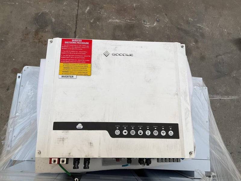 Goodwe GW5048D-ES Hybrid Inverter Carousel 1