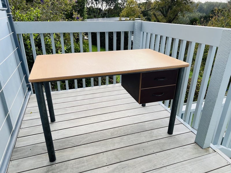 Desk - $1 Reserve Carousel 2