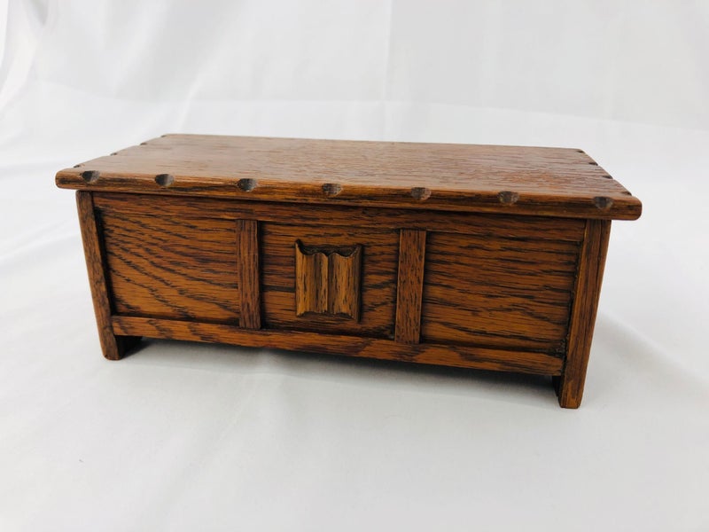 Small Oak Musical Jewellery Box (20699) Carousel 1
