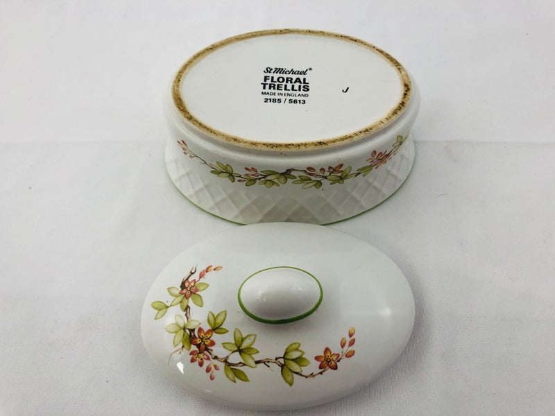 Vintage St Michael Floral Trellis Oval Trinket Pot (20698) Carousel 4