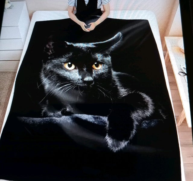 THE CATTAGE - Gorgeous Cozy Large Flannel Cat Blanket Add Cuteness & Warmth Carousel 2
