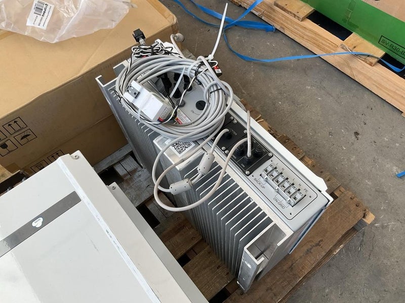 Goodwe GW5048D-ES Hybrid Inverter Carousel 5
