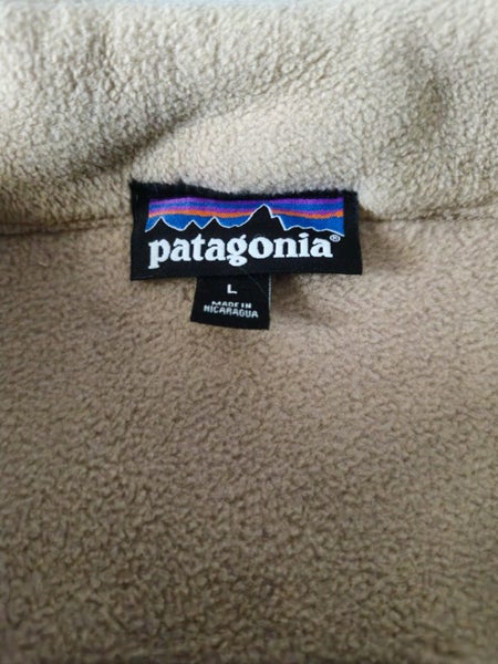Patagonia Fleece Jacket tan (new) Carousel 2