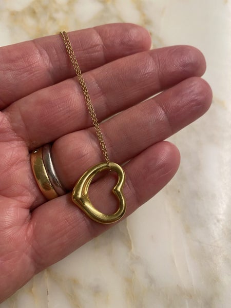 18ct gold Tiffany and Co Elsa Perretti heart Carousel 2