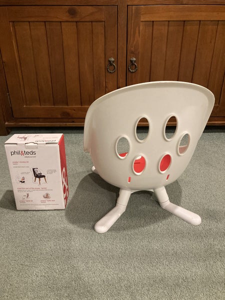 Phil&Teds Toddler booster seat or floor chair Carousel 2